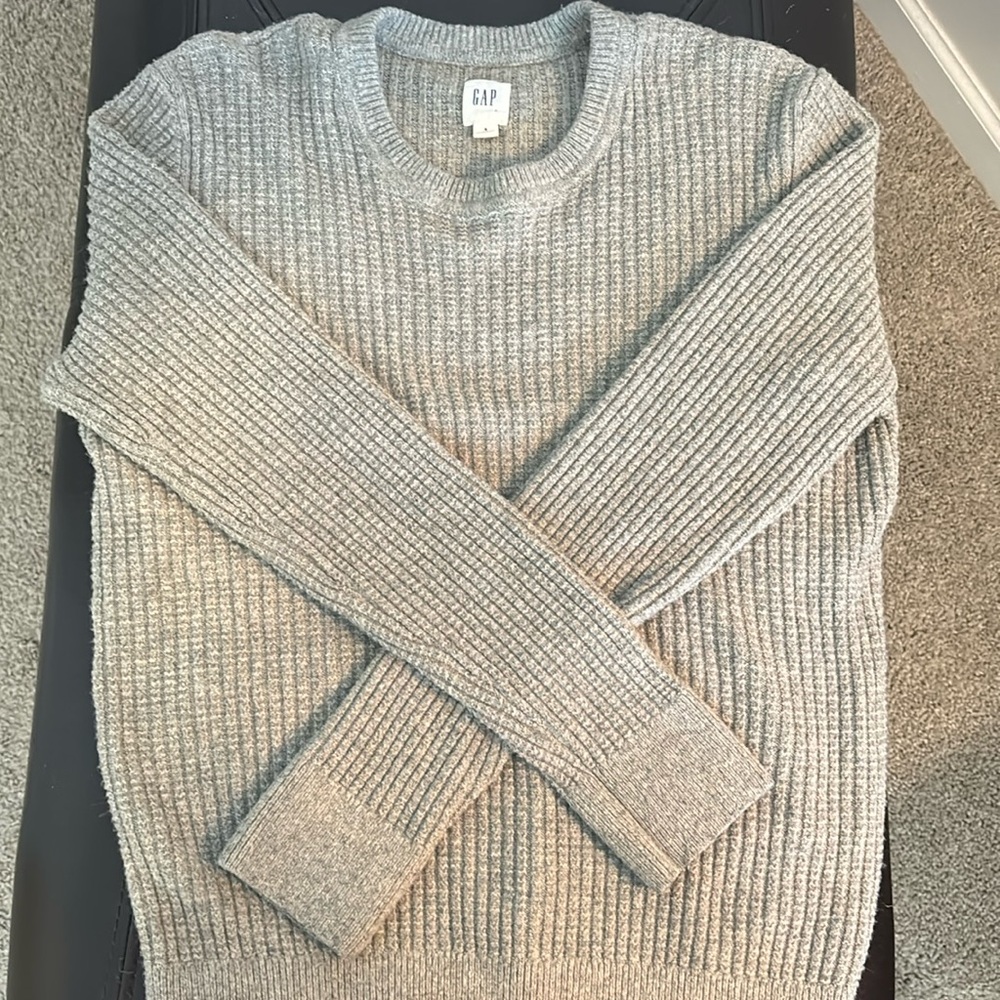 Gap Sweater Women’s